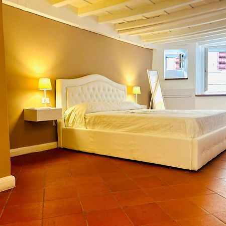 Amazing Apartment In Piazza Santa Croce Firenze エクステリア 写真