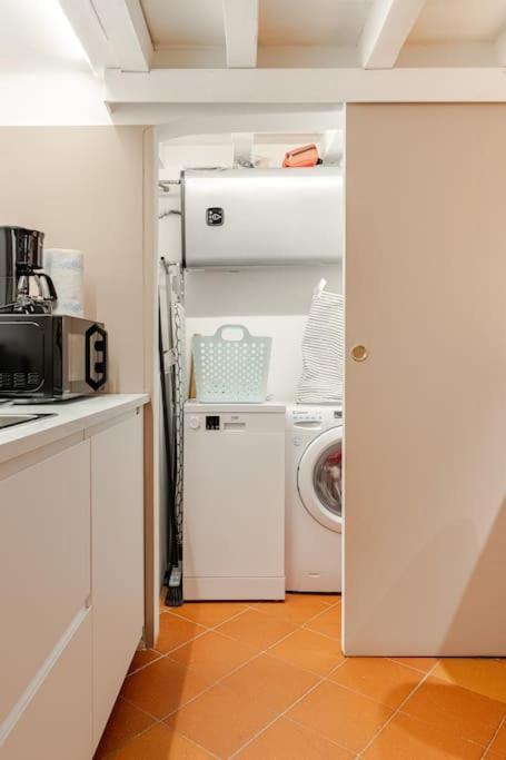 Amazing Apartment In Piazza Santa Croce Firenze エクステリア 写真
