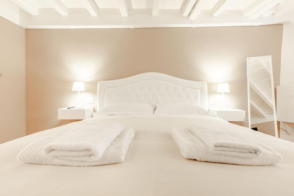 Amazing Apartment In Piazza Santa Croce Firenze エクステリア 写真