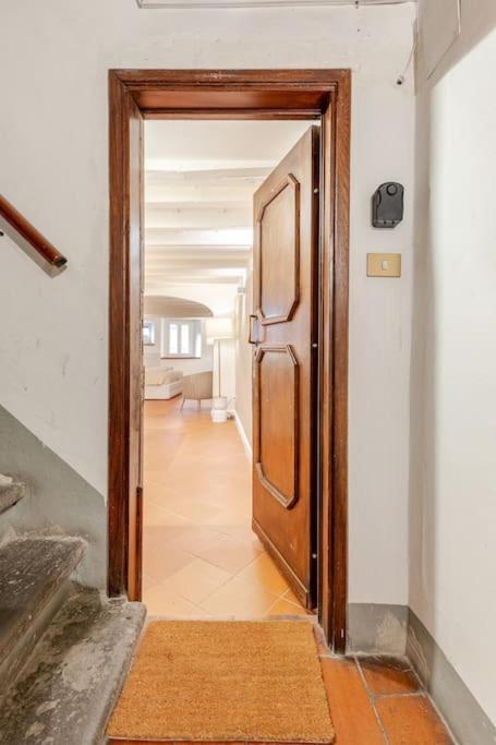 Amazing Apartment In Piazza Santa Croce Firenze エクステリア 写真